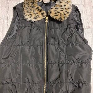 Girl’s Puffy Vest